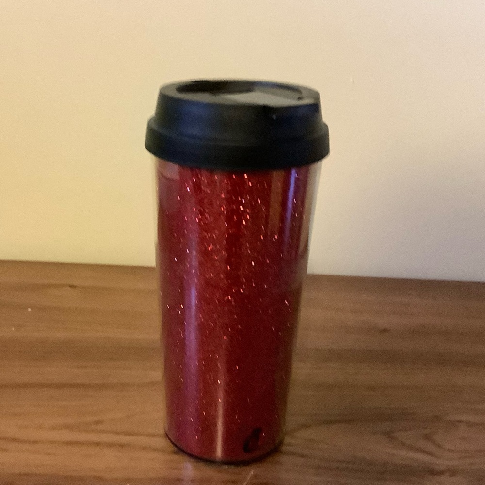❄️⬇️$22 Red Cat Drinking Cup